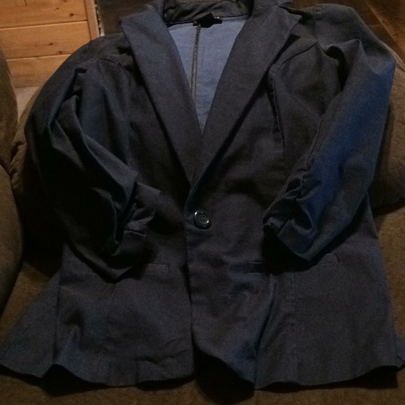 ❌SOLD❌ Dress blazer - Picture 3 of 3